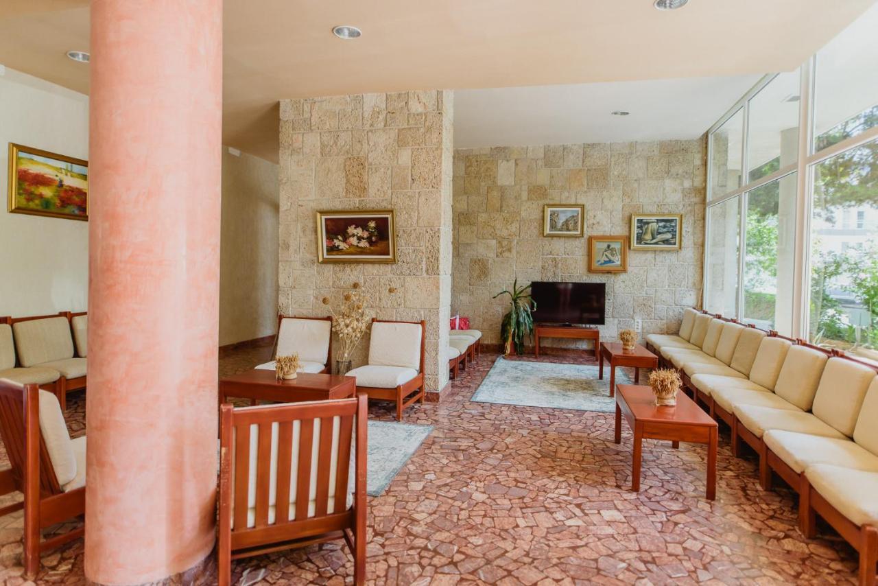 Hotel Carmen Западен Ефорие Екстериор снимка